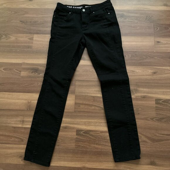 DKNY Women’s Jeans Soho Skinny Black Denim Mid Rise 6 Button Up. - Picture 1 of 5
